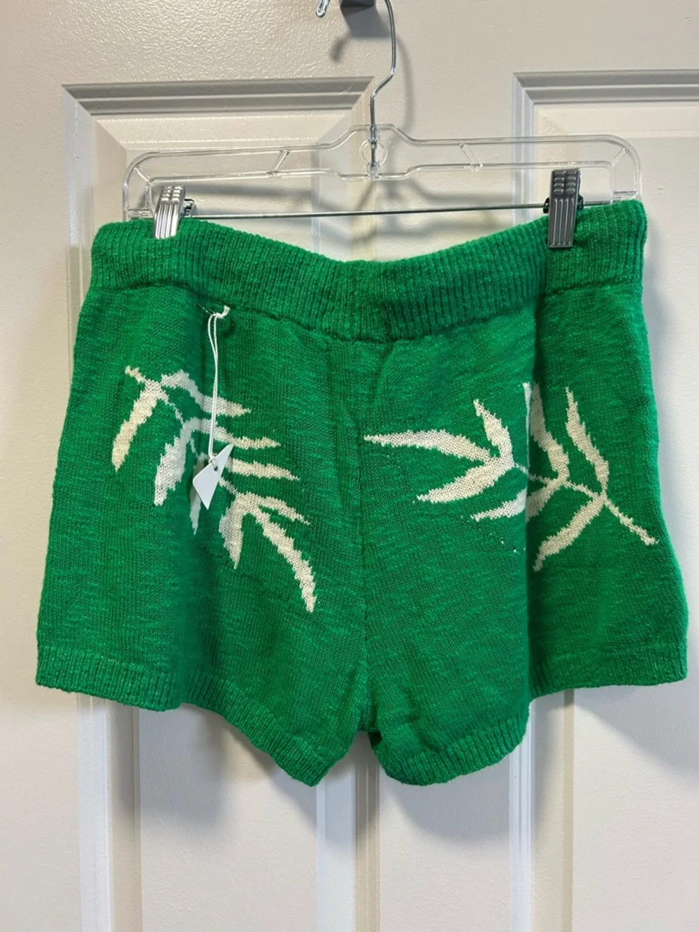 PJ salvage set sweater and matching shorts - Picture 4 of 4